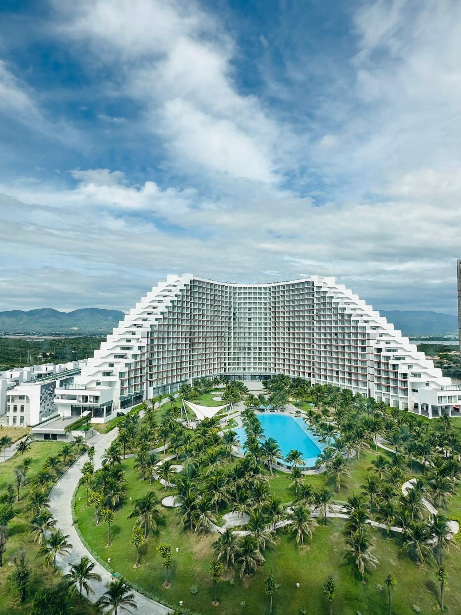 Апартаменти The Cam Ranh Oceanview Екстер'єр фото