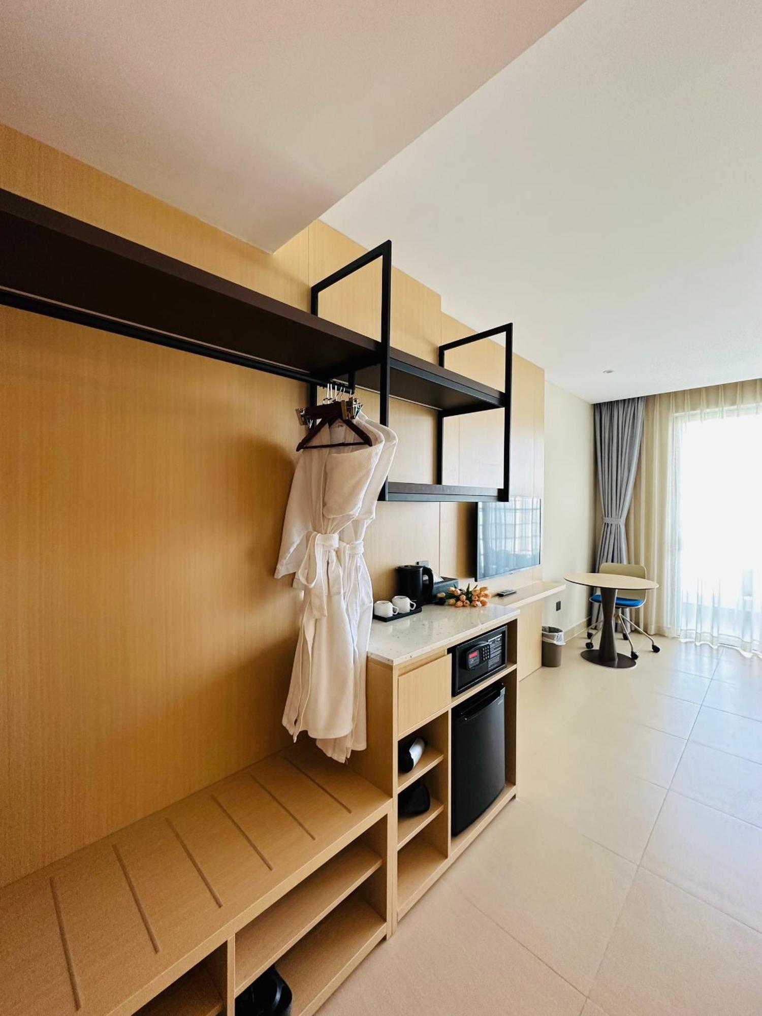 Апартаменти The Cam Ranh Oceanview Номер фото